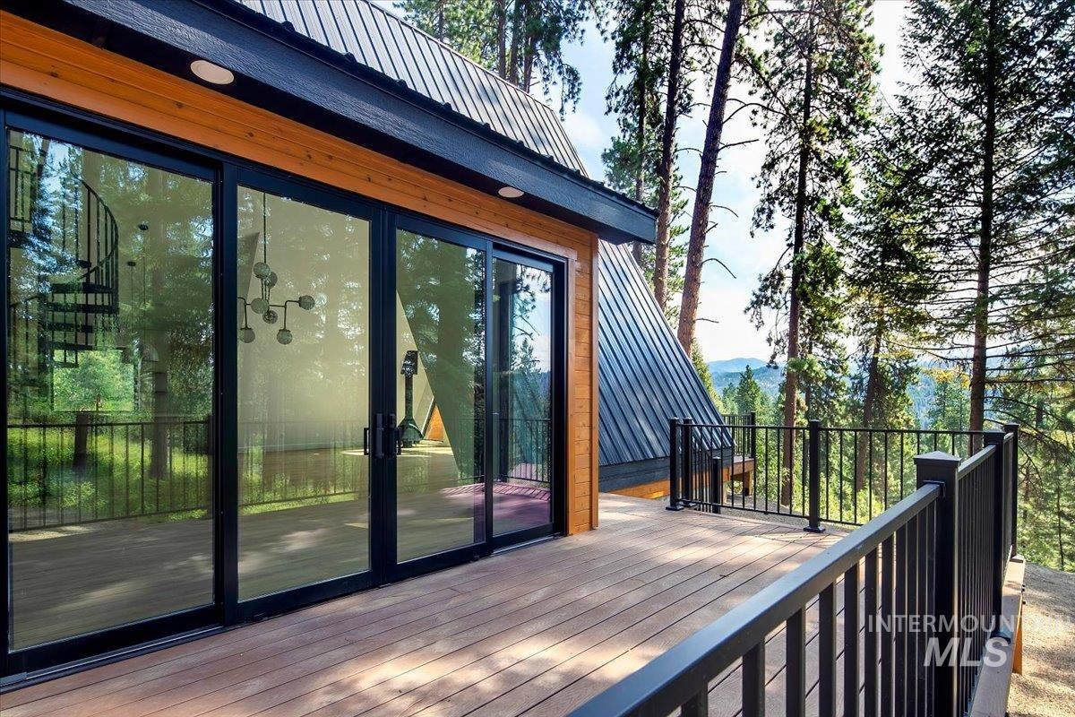 Deck featuring a mountain view