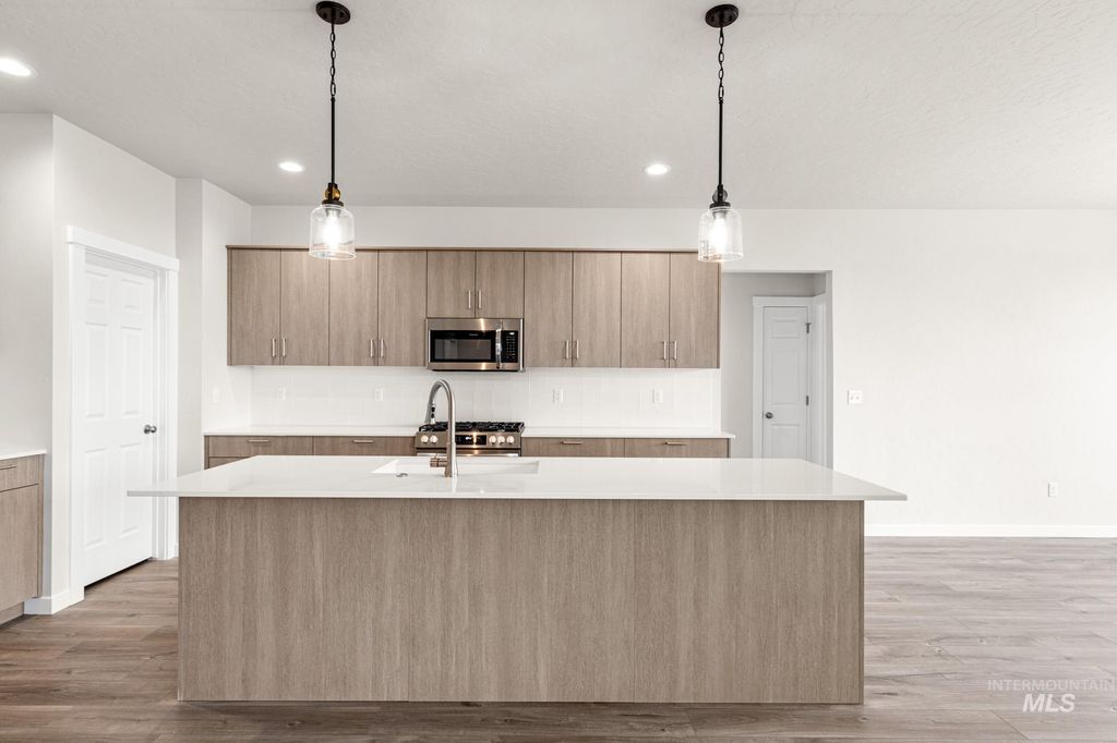 Photo of 5419 S Danforth Ave, Nampa, ID 83686 (MLS # 98981874)