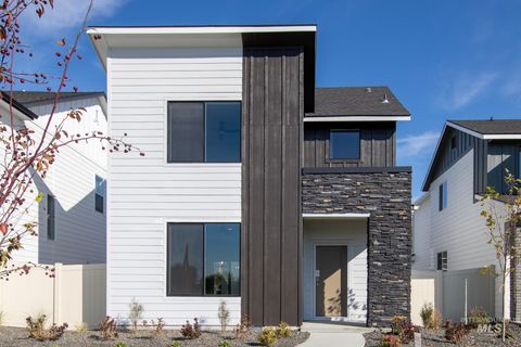 Photo of 6699 W Fairy Falls Dr, Meridian, ID 83646 (MLS # 98979900)