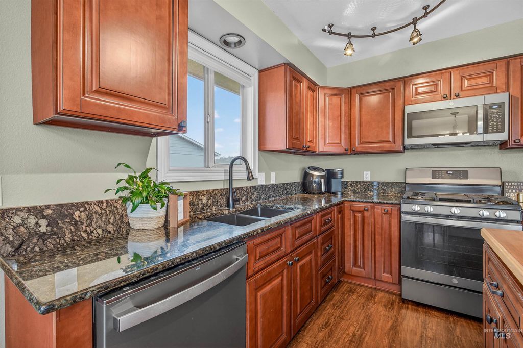 Photo of 2814 22nd Street, Clarkston, WA 99403 (MLS # 98972165)