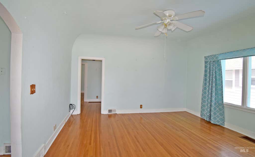Photo of 1024 10th Street, Clarkston, WA 99403 (MLS # 98995896)