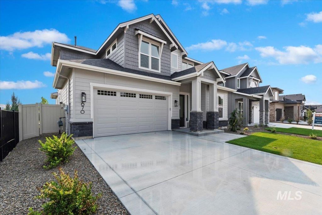 Photo of 677 N Morning Glory Ave, Eagle, ID 83616 (MLS # 98980065)