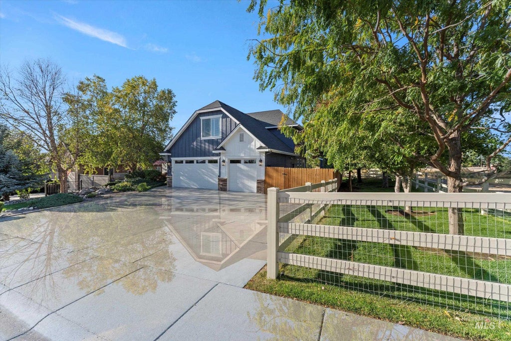 Photo of 507 Triumph Dr, Middleton, ID 83644 (MLS # 98993619)