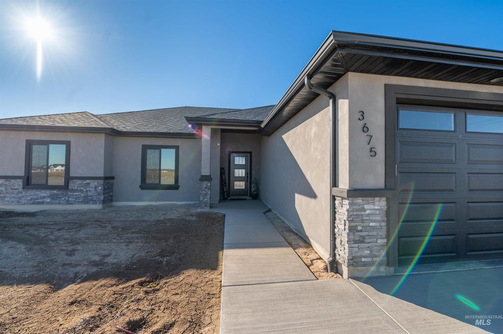 Photo of 3675 E 3711 N, Kimberly, ID 83341 (MLS # 98975169)