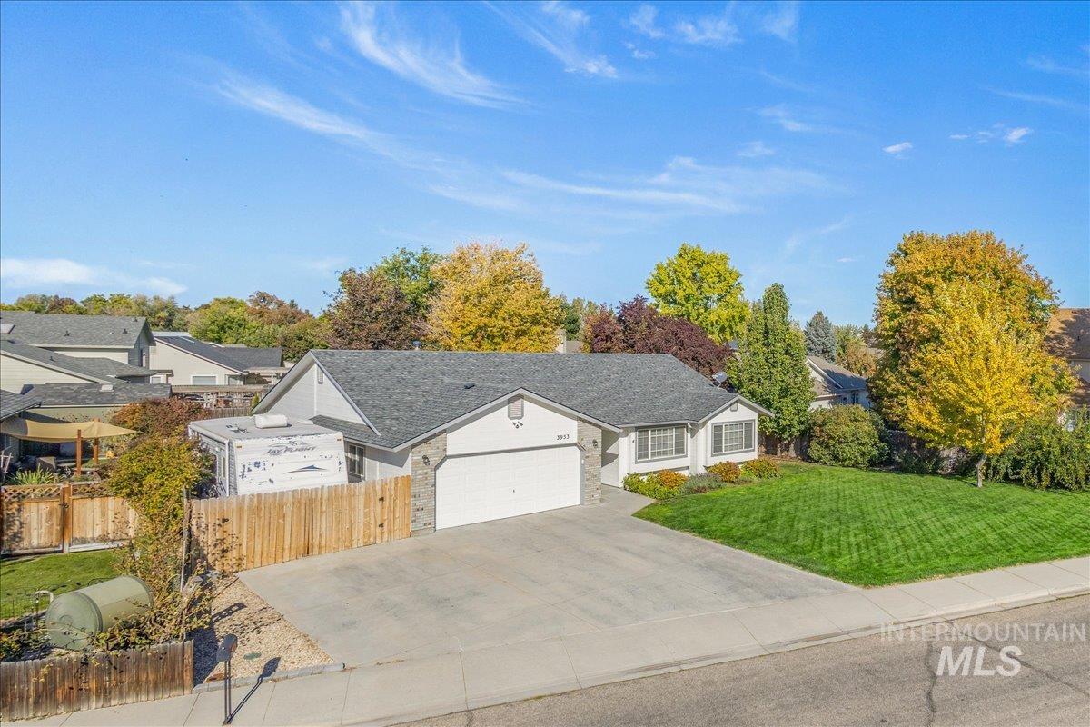 3953 W Park Creek Dr