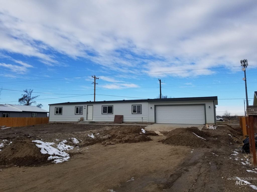 Photo of 406 S Roswell Blvd, Parma, ID 83660 (MLS # 98964930)