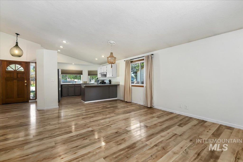 Photo of 9215 W Preece St, Boise, ID 83704 (MLS # 98986166)