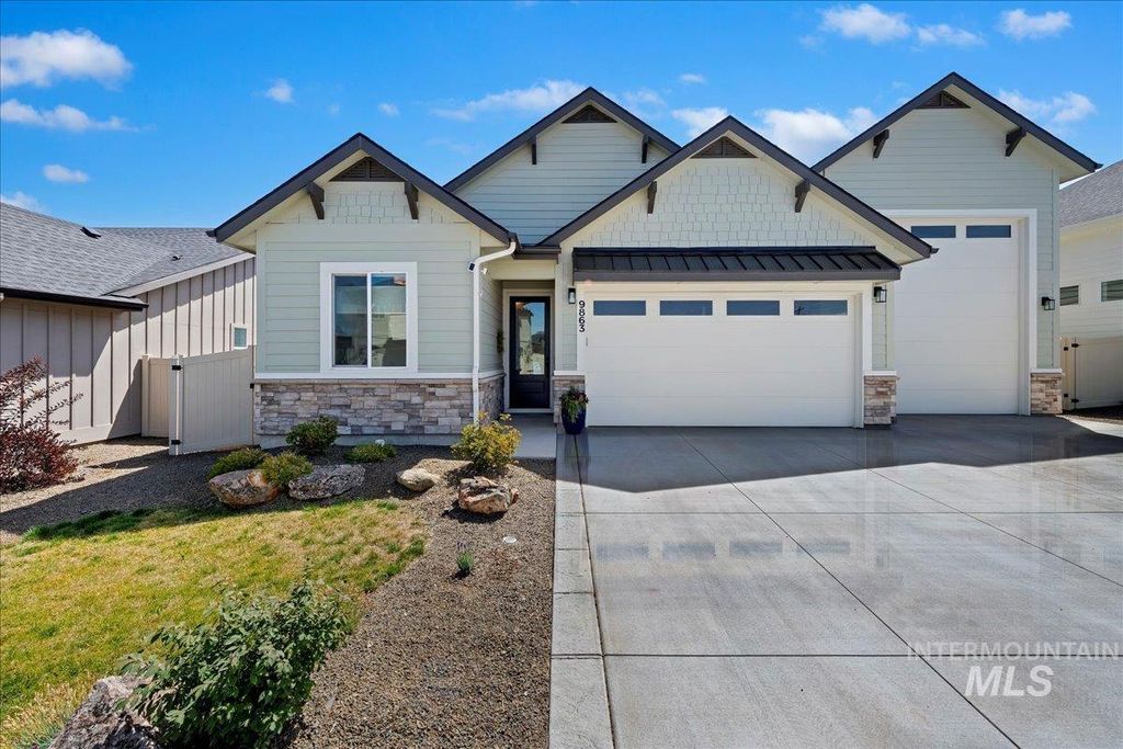 Photo of 9863 W Aviara St, Star, ID 83669 (MLS # 98974472)