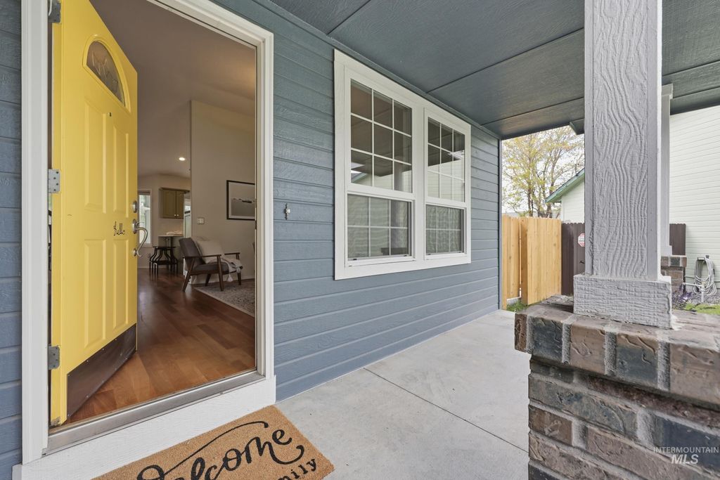 Photo of 5539 E Bay Trail Ct, Boise, ID 83716 (MLS # 98982113)