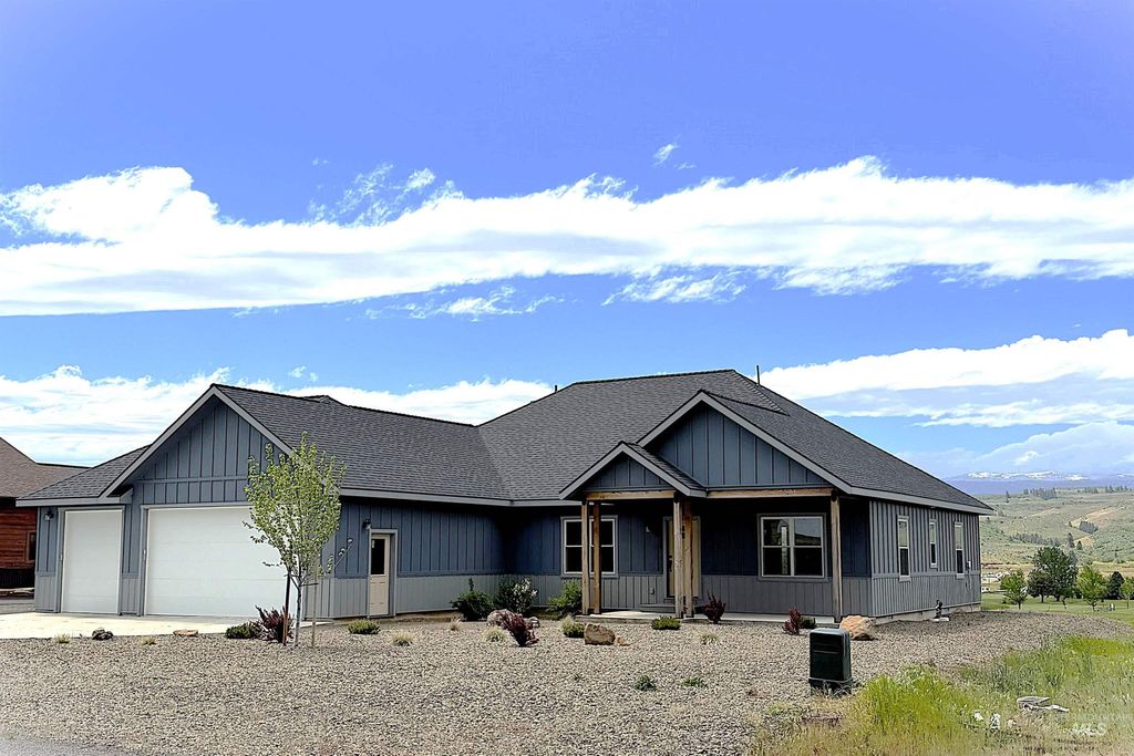 Photo of 2154 Fairway Dr, Council, ID 83612 (MLS # 98986384)