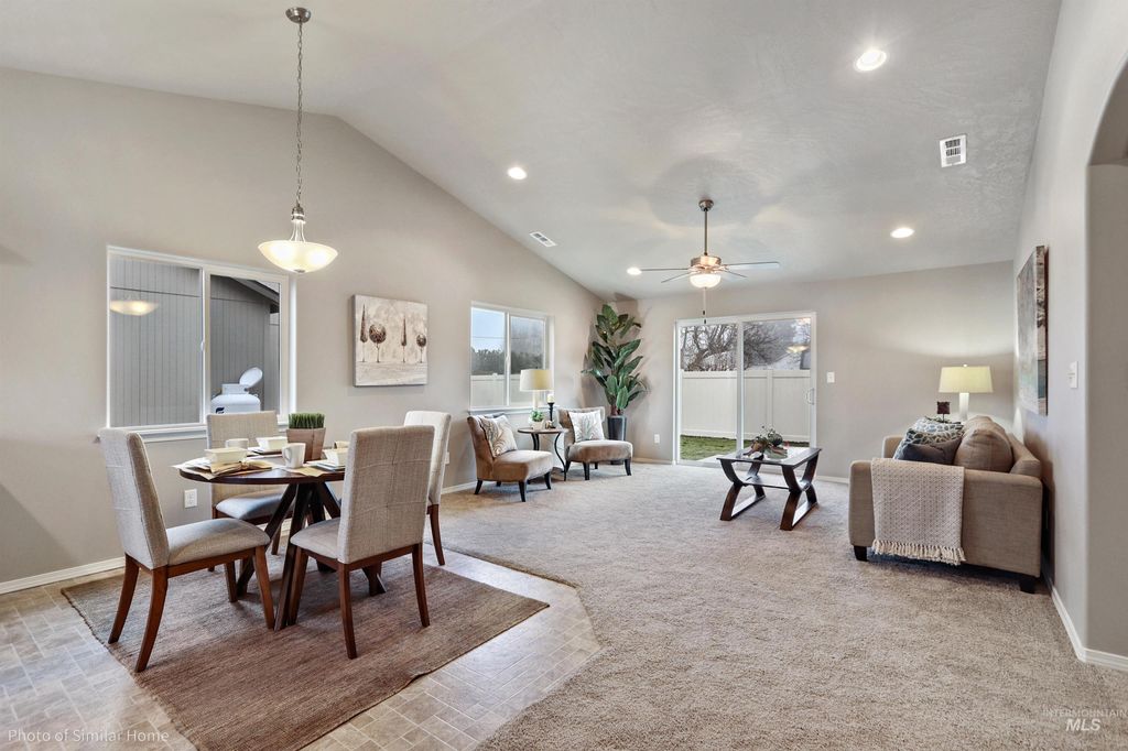 Photo of 3217 Blackhawk Court, Lewiston, ID 83501 (MLS # 98959150)