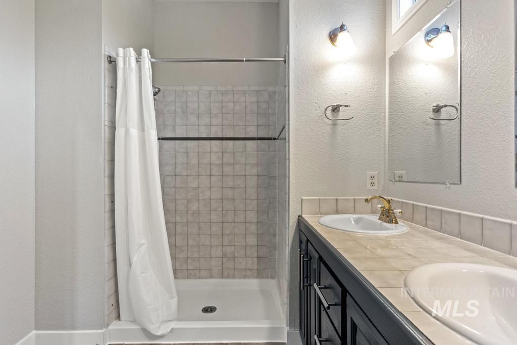 Photo of 3684 W Stanwich Dr, Meridian, ID 83646 (MLS # 98970768)