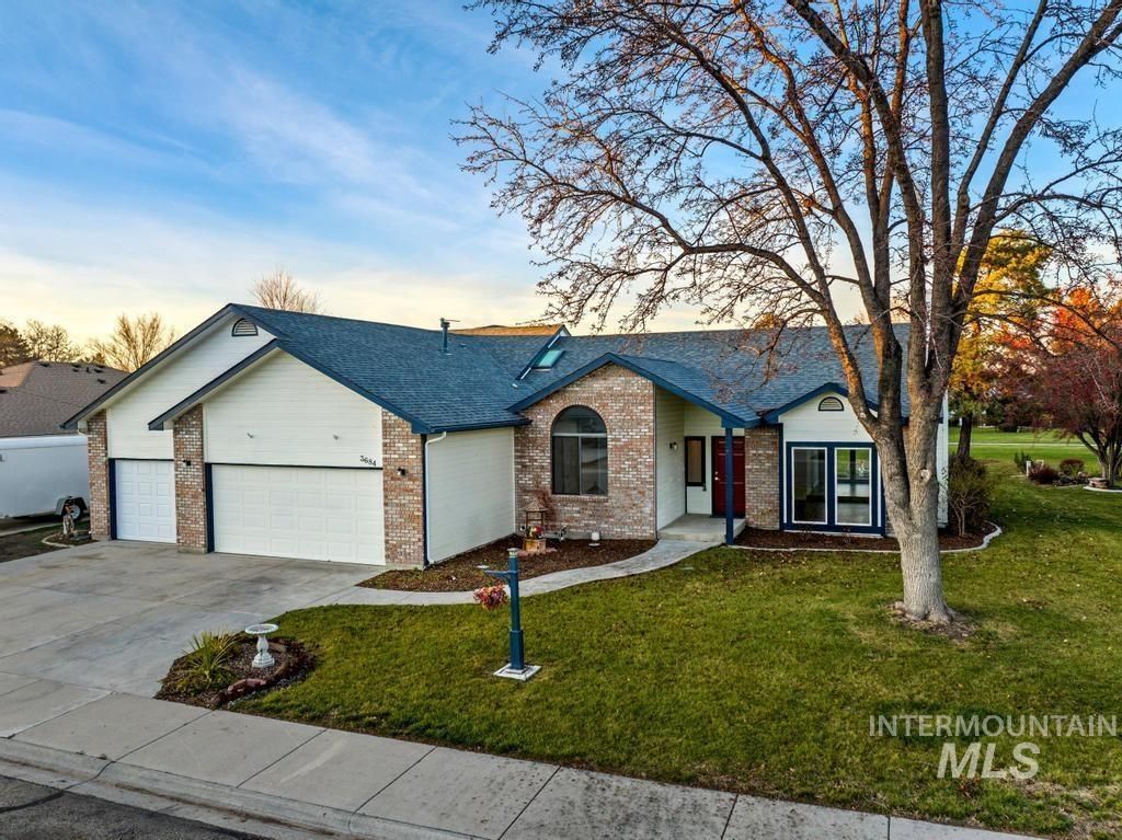 Photo of 3684 W Stanwich Dr, Meridian, ID 83646 (MLS # 98970768)