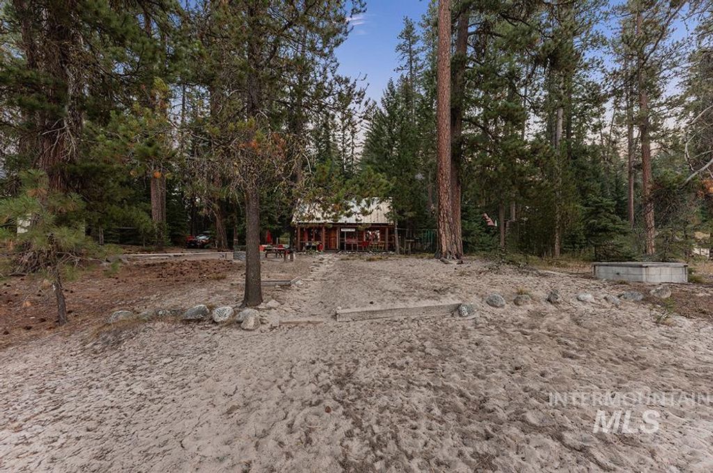 Photo of 1339 Beach Way, McCall, ID 83638 (MLS # 98980446)