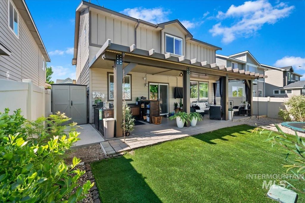 Photo of 1710 W Woodington St, Meridian, ID 83642 (MLS # 98985955)