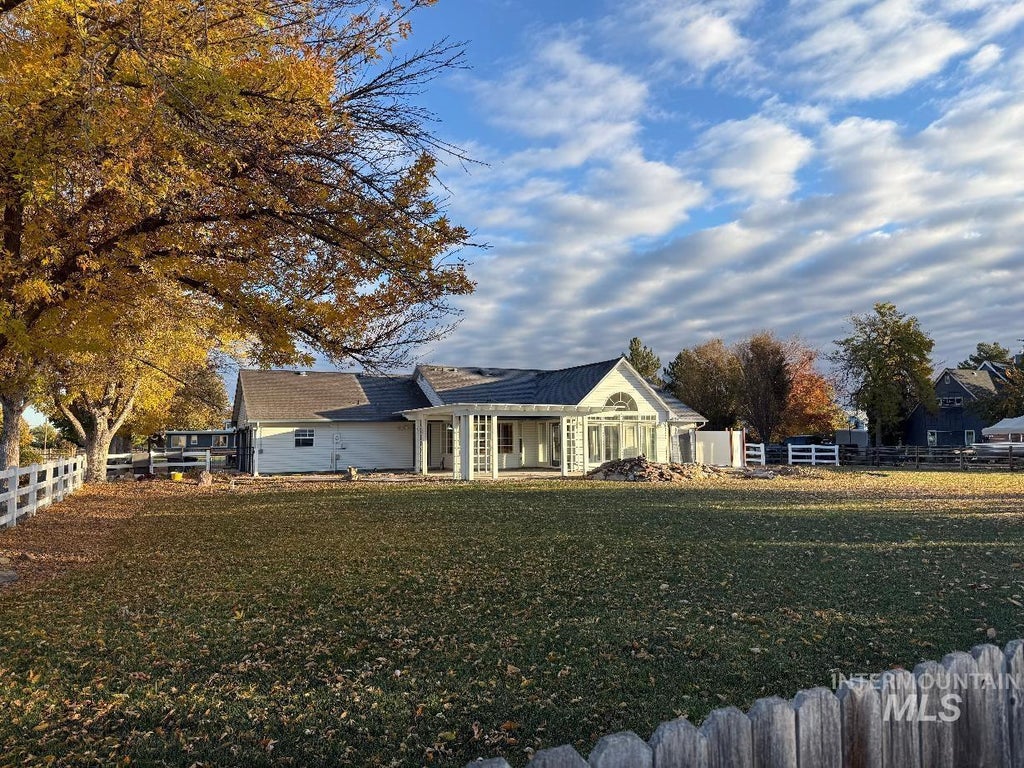 Photo of 719 Kiser Lane, Caldwell, ID 83607 (MLS # 99004752)