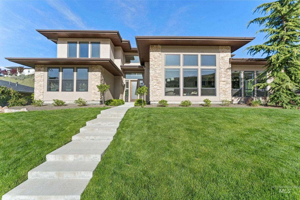 Photo of 4054 N N Goshawk Place, Boise, ID 83703 (MLS # 98984386)