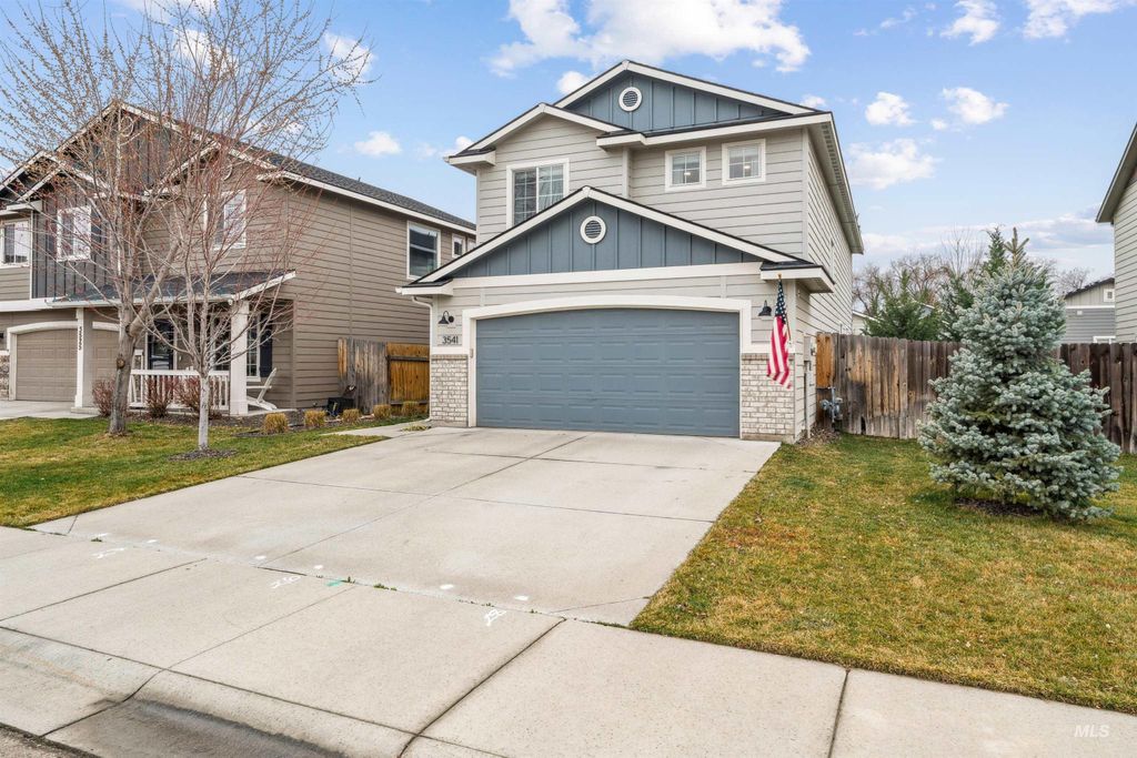 Photo of 3541 NW 11th Ave, Meridian, ID 83646 (MLS # 98976133)
