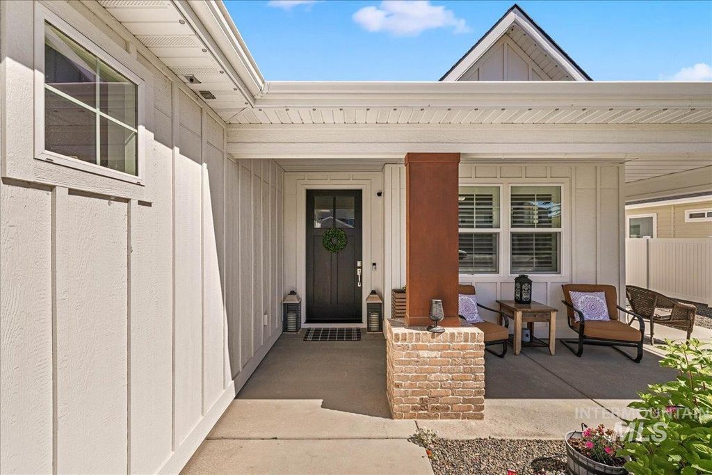 Photo of 390 Fox Lantern Ct, Middleton, ID 83644 (MLS # 98979808)