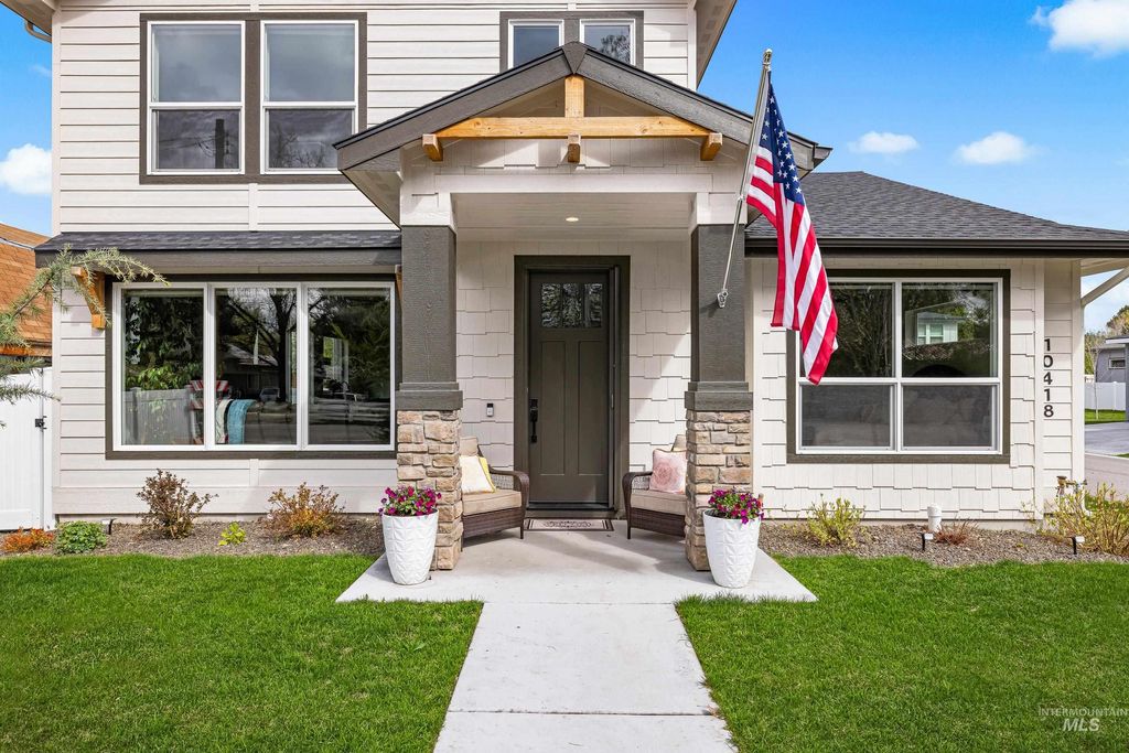 Photo of 10418 W Shields Ave, Garden City, ID 83714 (MLS # 98985846)