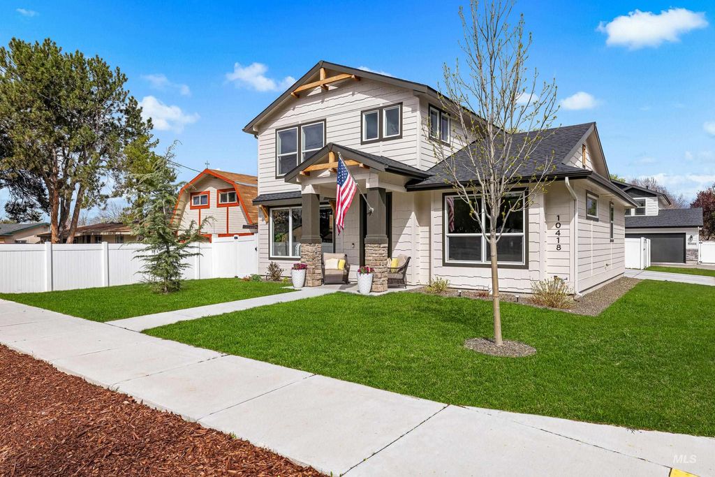 Photo of 10418 W Shields Ave, Garden City, ID 83714 (MLS # 98985846)