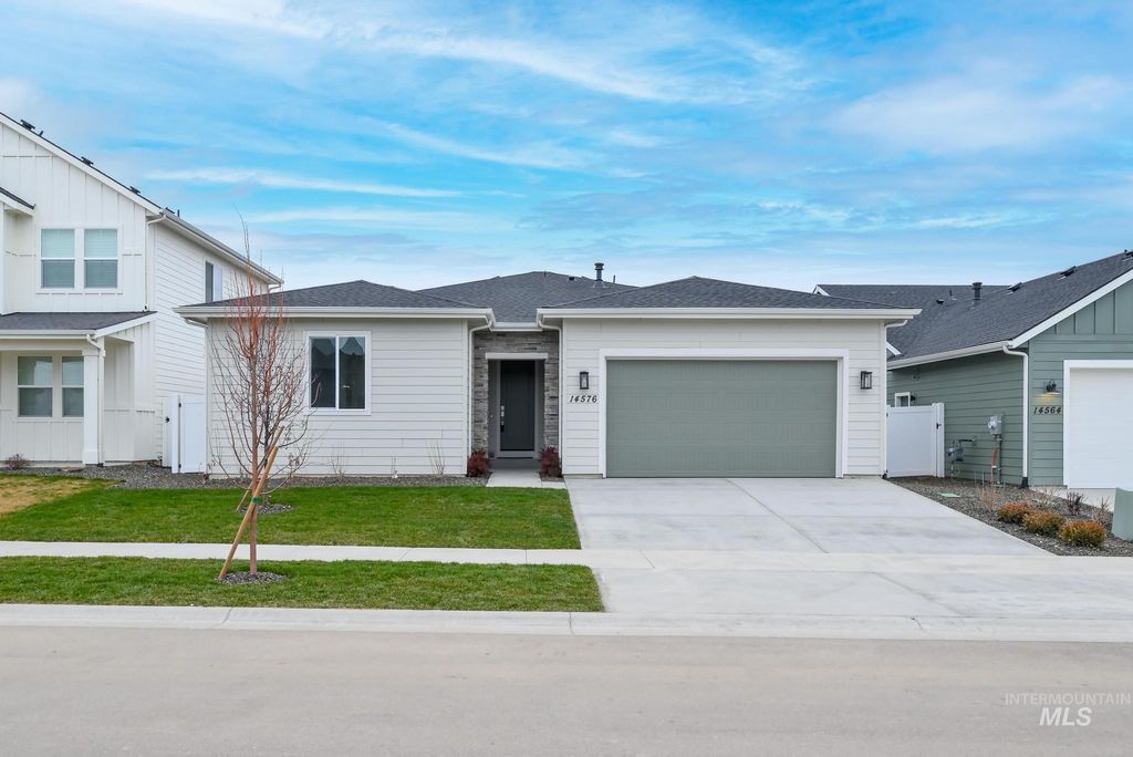 Photo of 14576 Cooper Sunrise Dr, Caldwell, ID 83607 (MLS # 98978148)