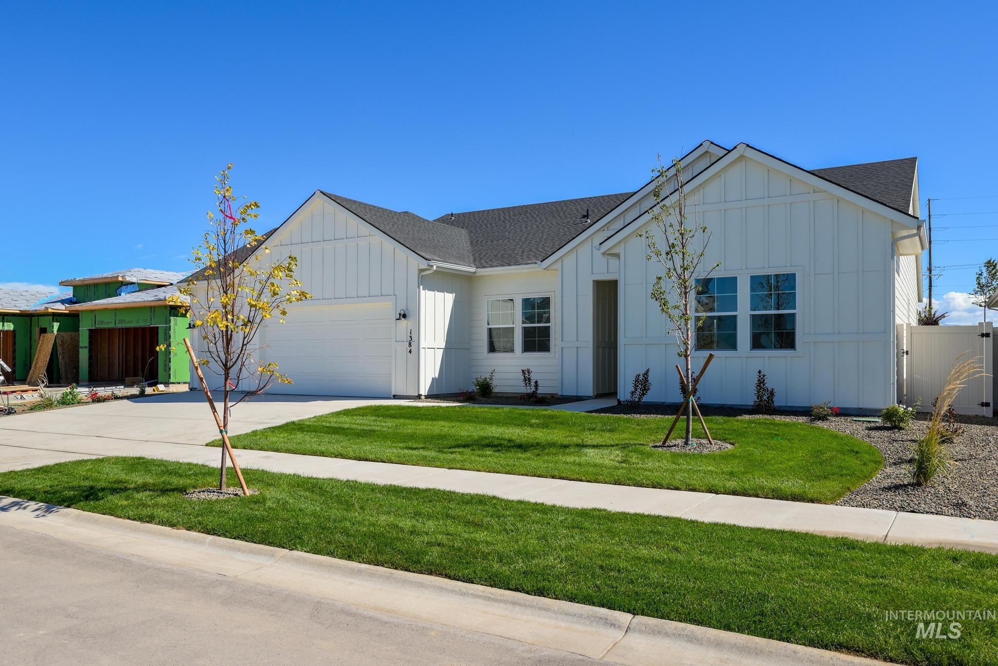 1384 N Leatherwood Ave