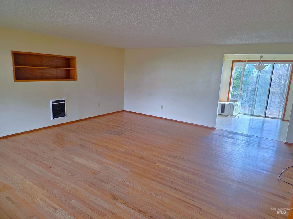 Photo of 422 N Grant St, Moscow, ID 83843 (MLS # 98968333)