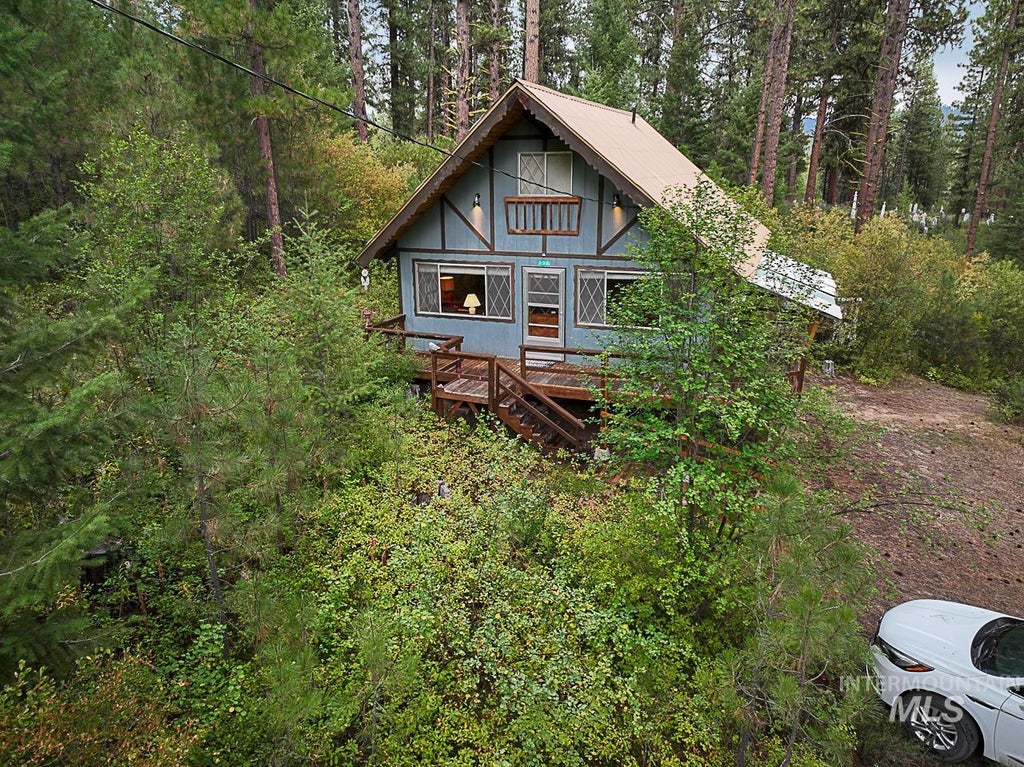 Photo of 225 Mesplie Rd, Placerville, ID 83666 (MLS # 98986498)