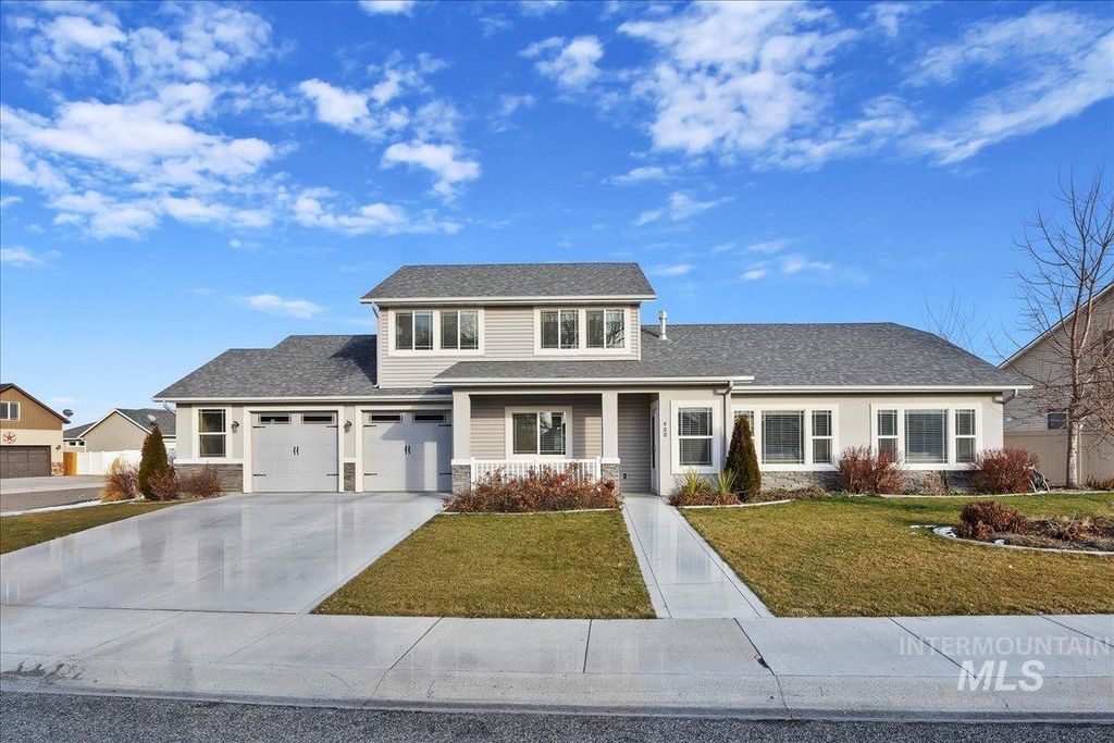 Photo of 900 Glen Eagle Dr, Jerome, ID 83338 (MLS # 98972281)