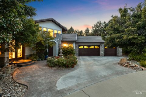 Photo of 2584 E Varco Via Ct, Boise, ID 83712 (MLS # 98990214)