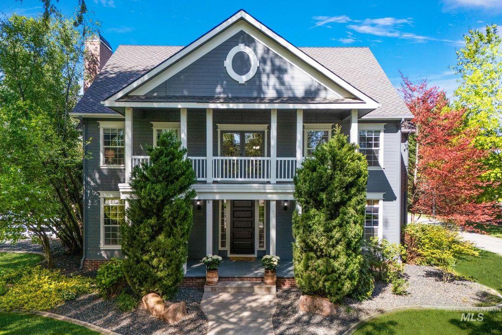 Photo of 515 N Sierra View Dr, Eagle, ID 83616 (MLS # 98953113)