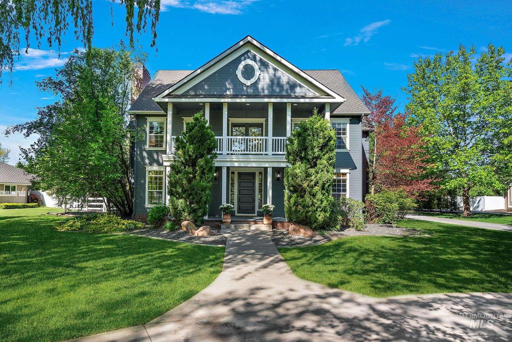 Photo of 515 N Sierra View Dr, Eagle, ID 83616 (MLS # 98953113)