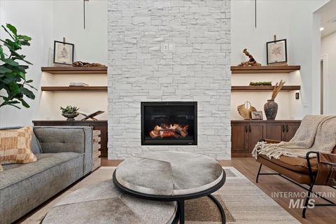 Photo of 993 S Waning Ln, Eagle, ID 83616 (MLS # 98967884)