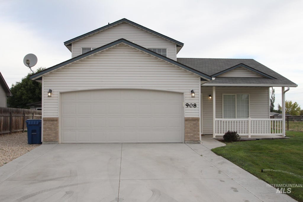 Photo of 908 S Lily St, Nampa, ID 83686 (MLS # 98997583)