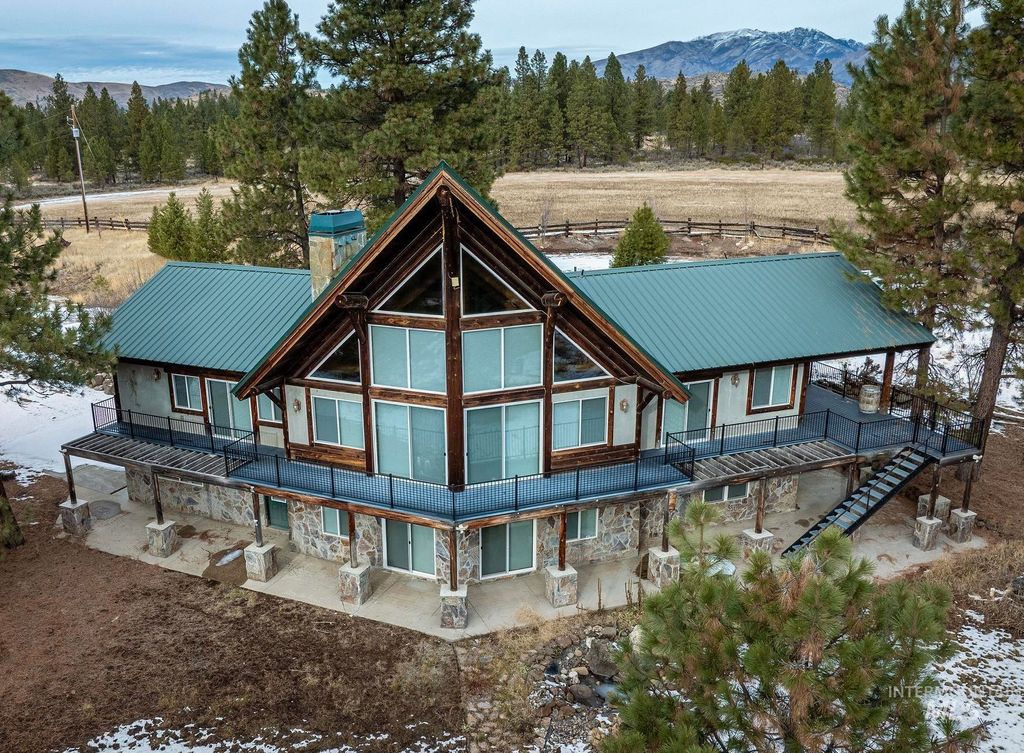 Photo of 170 N Wildflower Way, Prairie, ID 83647 (MLS # 98913792)