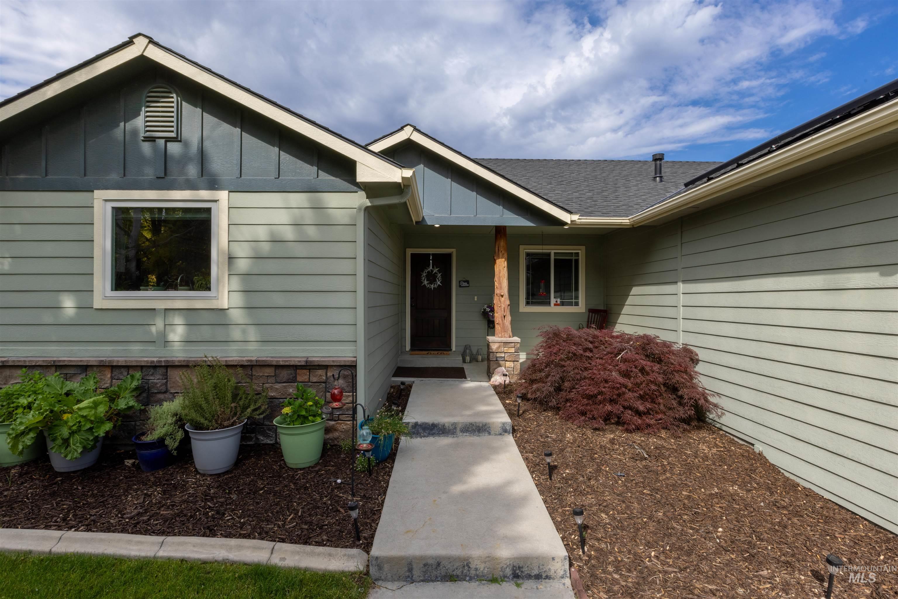 2493 S Skyview Dr