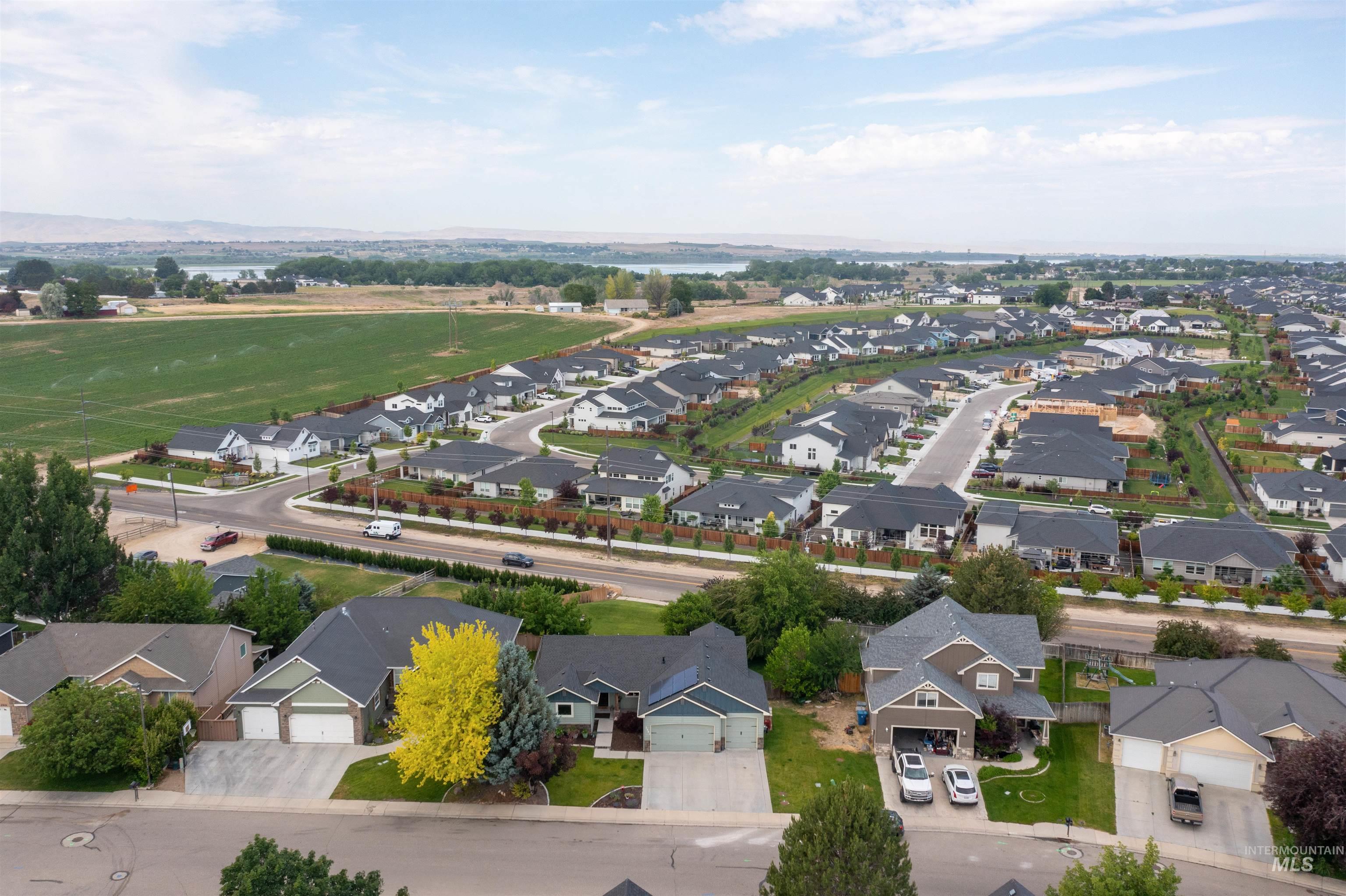 You can see the lake at the top of the pic. Just a few minutes away.