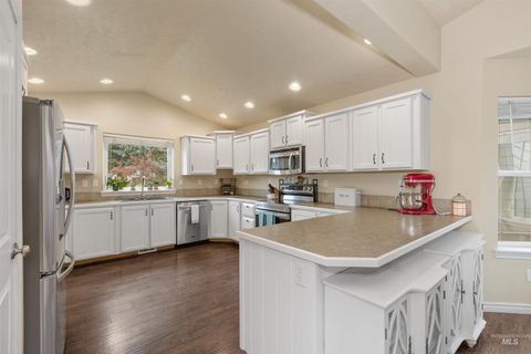 Photo of 2493 S Skyview Dr, Nampa, ID 83686 (MLS # 98964861)