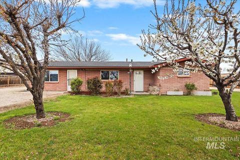 Photo of 7226 Cherry Lane, Nampa, ID 83687 (MLS # 98980555)