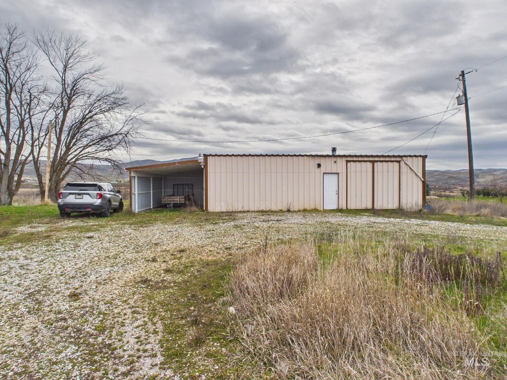 Photo of 9845 N Highway 52, Horseshoe Bend, ID 83629 (MLS # 98978516)