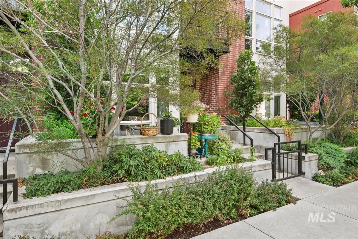 View of property's community with a gate