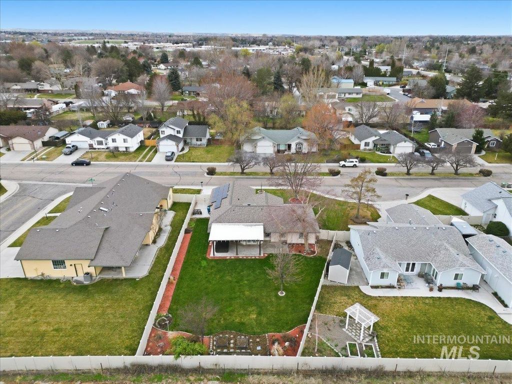 Photo of 8864 W Mediterranean Ct, Boise, ID 83709 (MLS # 98977569)