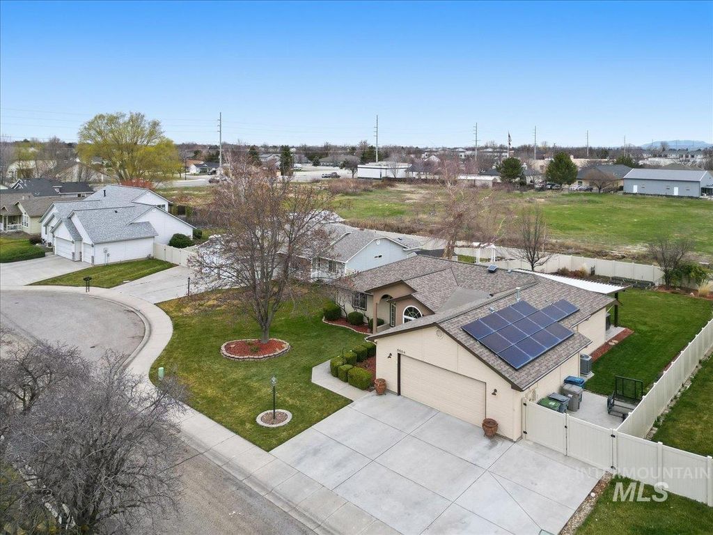 Photo of 8864 W Mediterranean Ct, Boise, ID 83709 (MLS # 98977569)