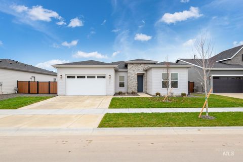 Photo of 3641 N San Carlos Way, Star, ID 83669 (MLS # 98967699)