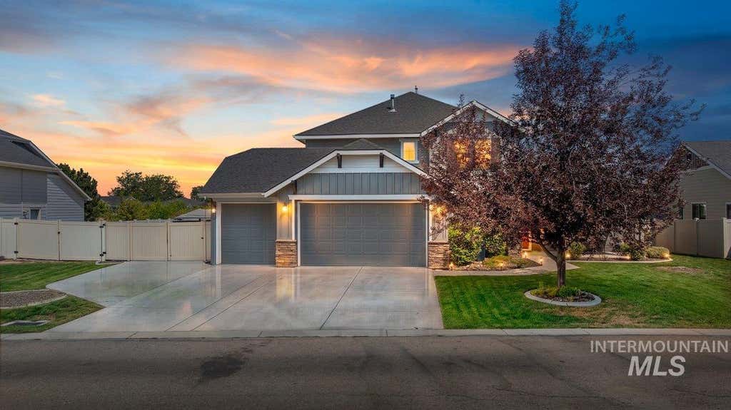 Photo of 12562 S Carriage Hill Way, Nampa, ID 83686 (MLS # 98998146)