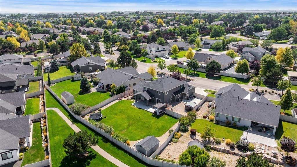 Photo of 12562 S Carriage Hill Way, Nampa, ID 83686 (MLS # 98998146)