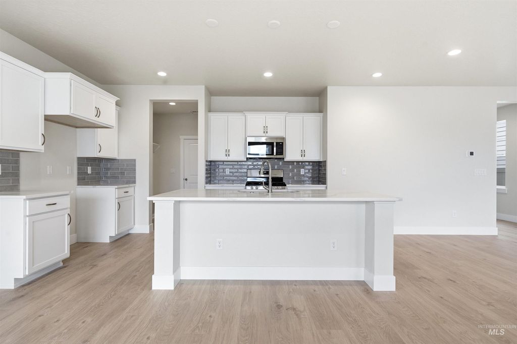 Photo of 5493 W Lost Rapids St, Meridian, ID 83646 (MLS # 98986029)