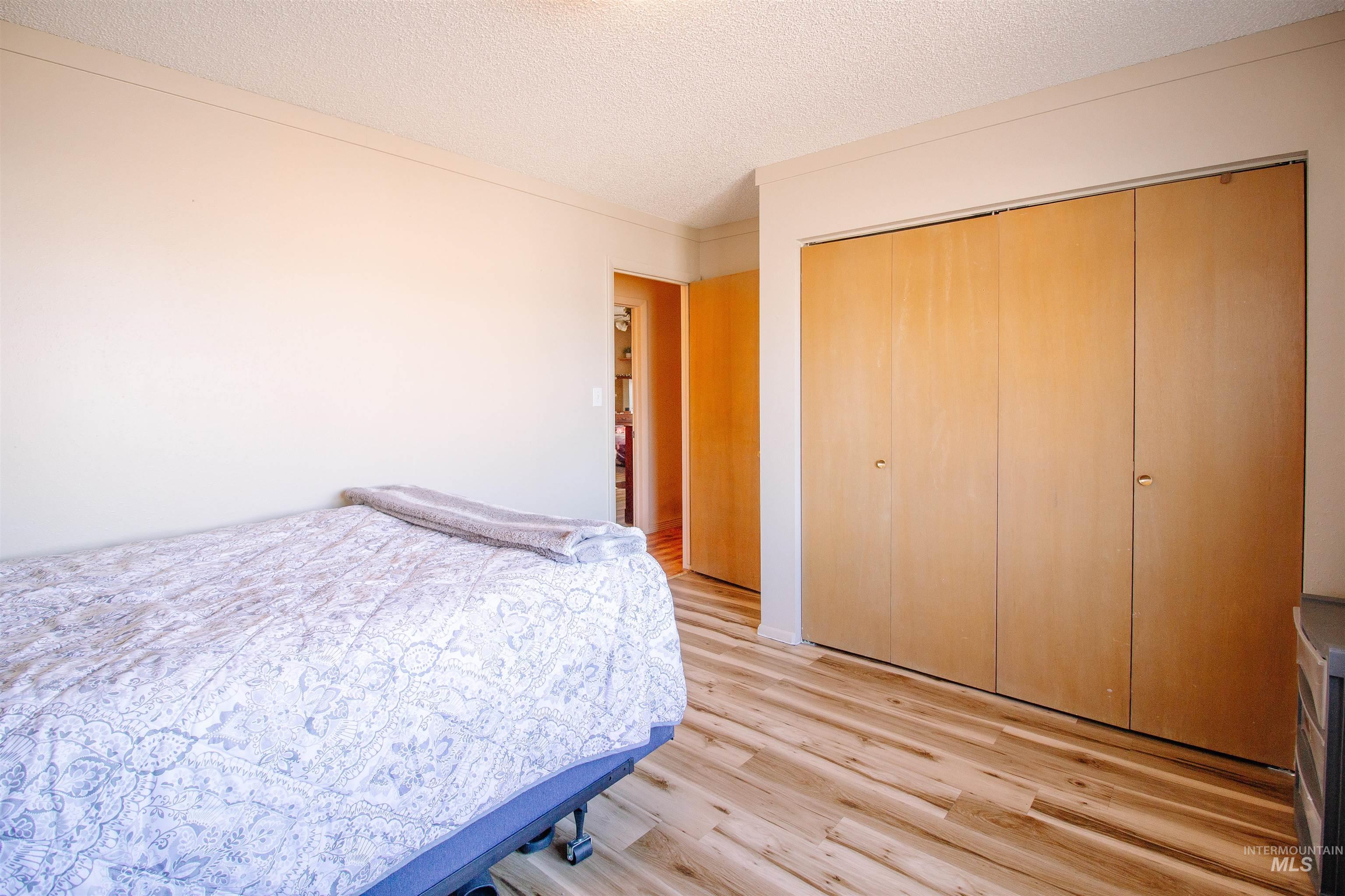 Twin Falls, Idaho 83301, United States, 3 Bedrooms Bedrooms, ,2 BathroomsBathrooms,Residential,Pending,79398