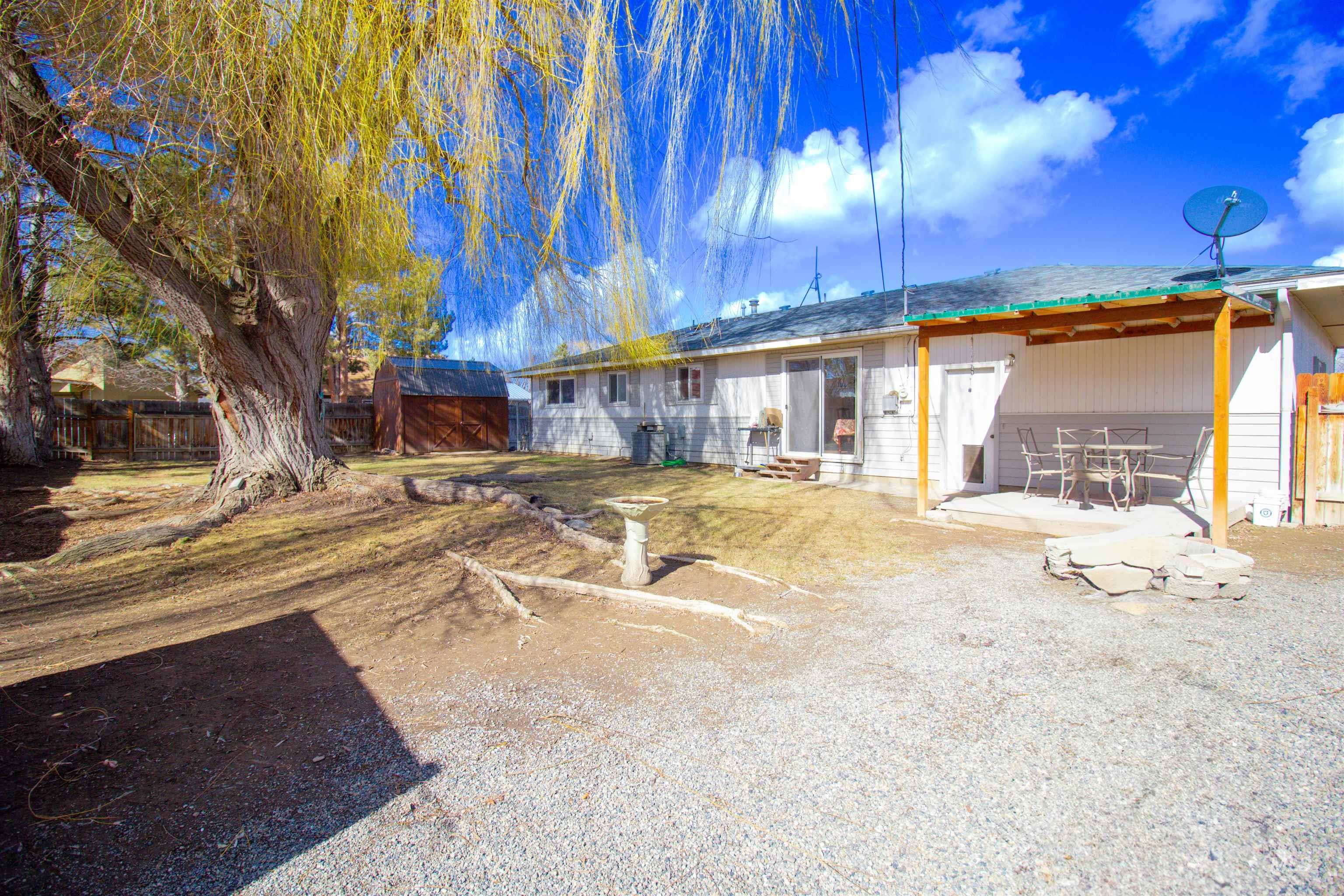 Twin Falls, Idaho 83301, United States, 3 Bedrooms Bedrooms, ,2 BathroomsBathrooms,Residential,Pending,79398